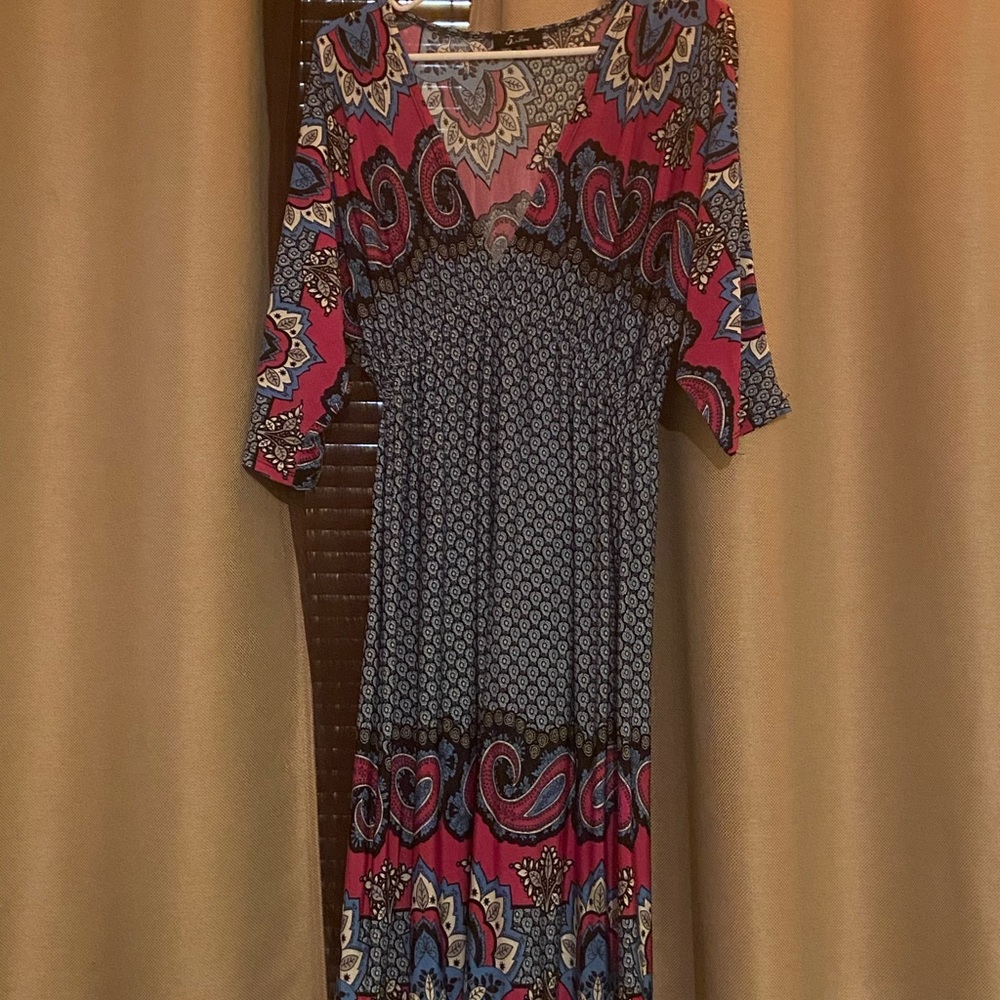 3/4 sleeved Calf length dress